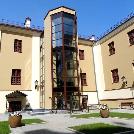 Monastyrski Centre 3*