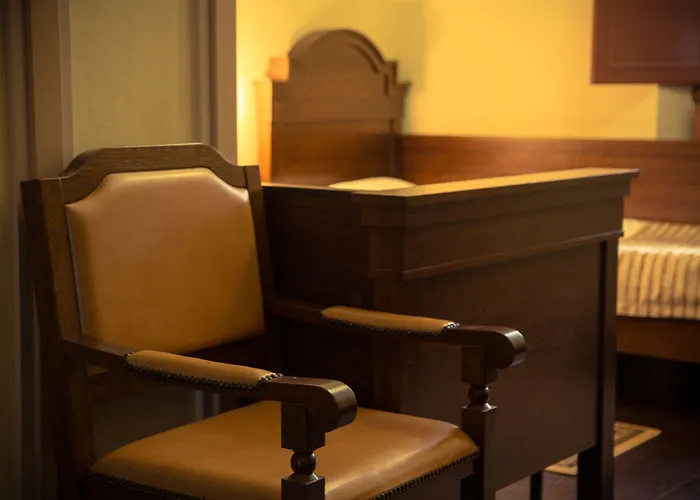 ホテル Monastyrski Centre