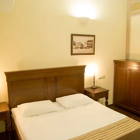 Monastyrski Centre Hotel