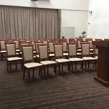 Отель Monastyrski Centre 3*