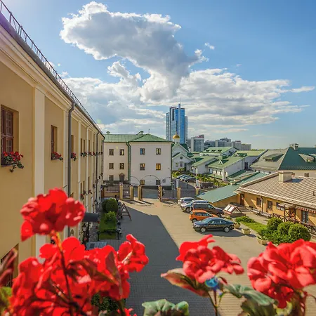Monastyrski Centre 3*