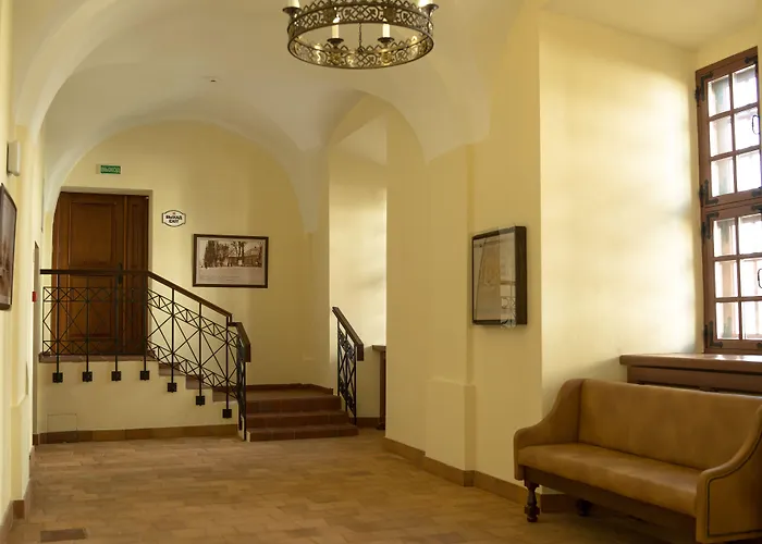 Monastyrski Centre 3*