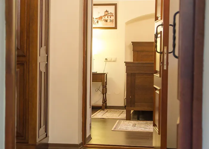 Ξενοδοχείο Monastyrski Centre 3*