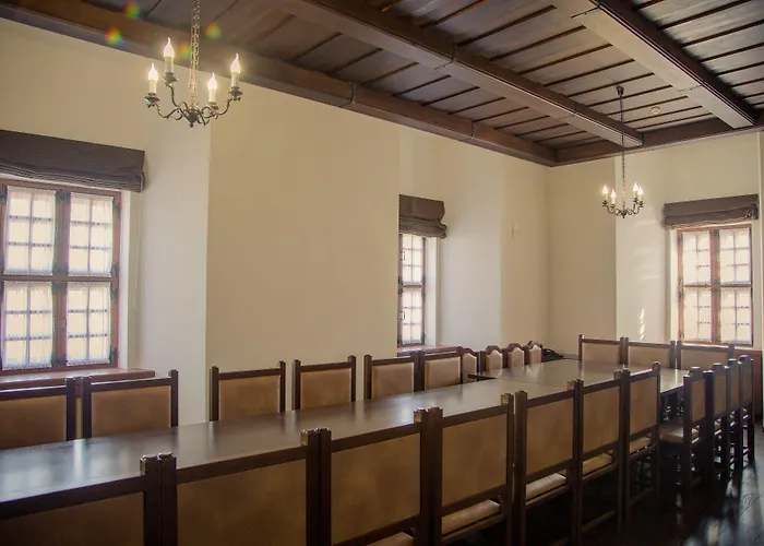 Monastyrski Centre 3* מינסק