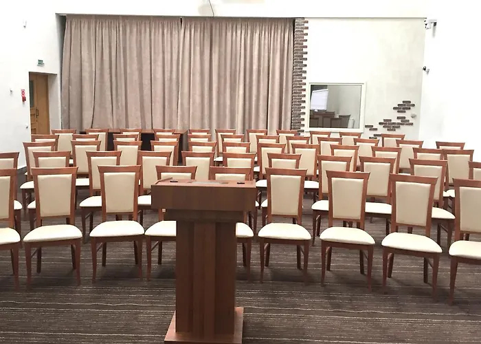 Ξενοδοχείο Monastyrski Centre 3*