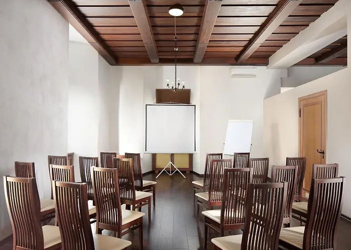 Monastyrski Centre 3*