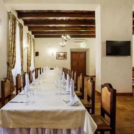 Monastyrski Centre 3*