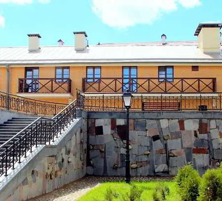 Monastyrski Centre 3*