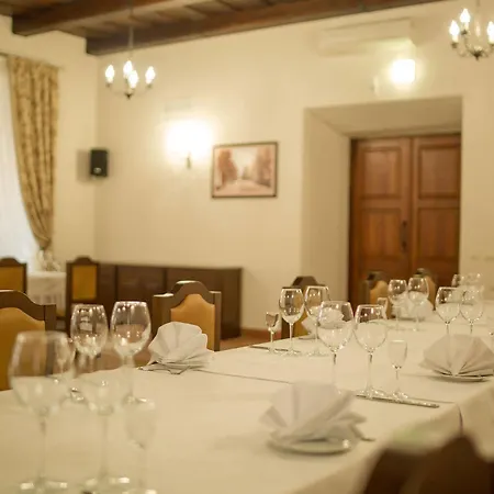 Monastyrski Centre 3*