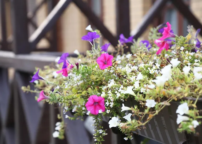 Monastyrski Centre Hotel